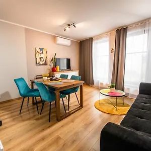  Apartment Miodowa 42 Z Miejscem Parkingowym Poland