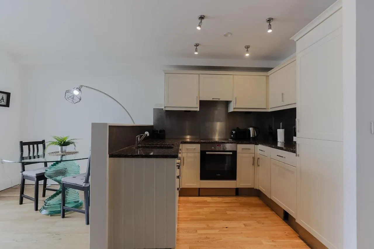 Апартаменты Stayinn Canary Wharf Лондон Великобритания