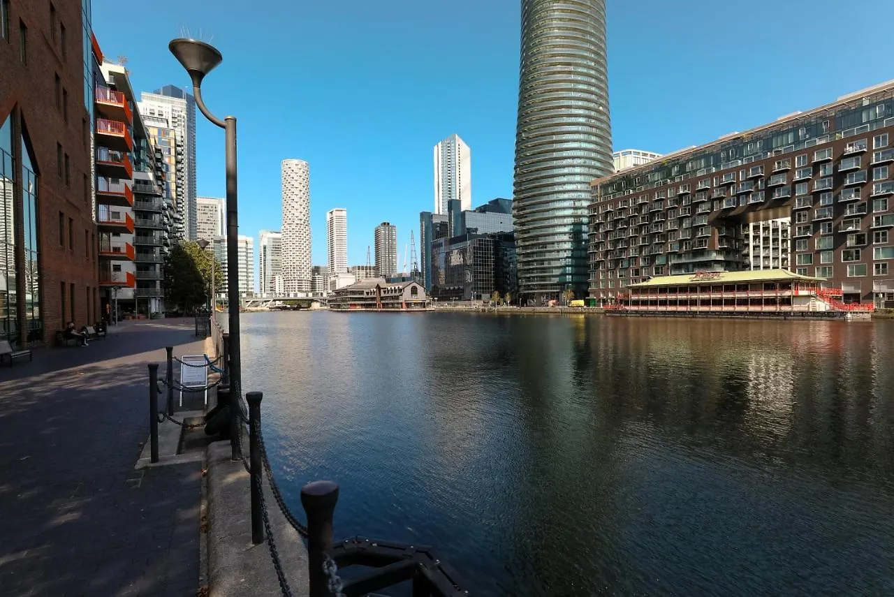 Stayinn Canary Wharf Лондон 0*,  Великобритания