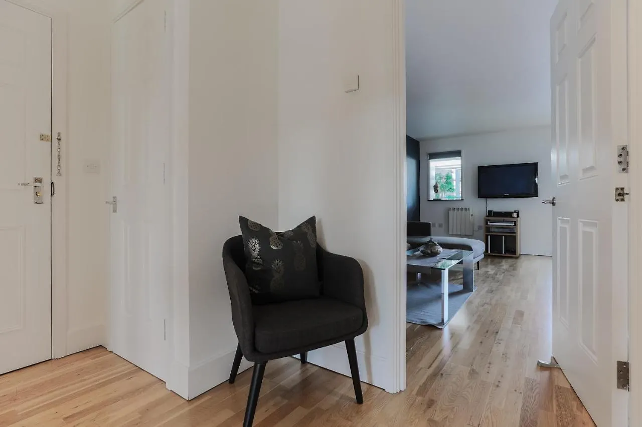 Stayinn Canary Wharf Лондон 0*,  Великобритания